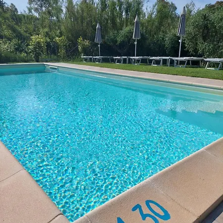La Casa Degli Ulivi לינה וארוחת בוקר 4*