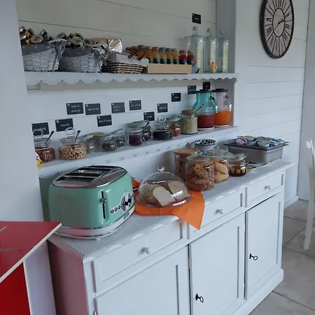 La Casa Degli Ulivi לינה וארוחת בוקר 4*