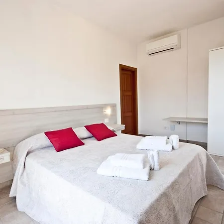 La Casa Degli Ulivi 4* פרוצ'ו
