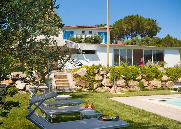 La Casa Degli Ulivi 4* פרוצ'ו