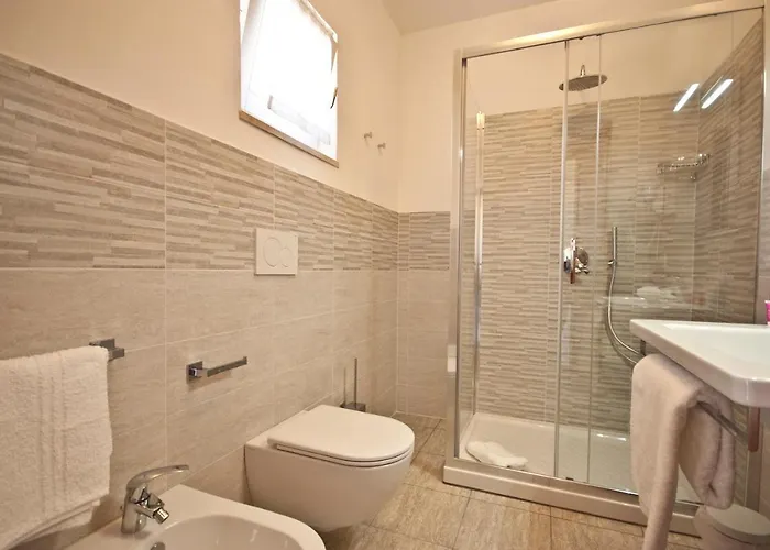 La Casa Degli Ulivi לינה וארוחת בוקר 4*
