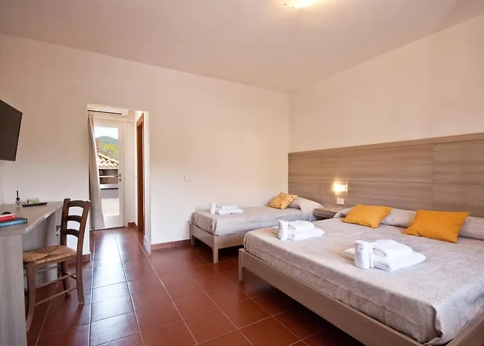 La Casa Degli Ulivi 4* פרוצ'ו