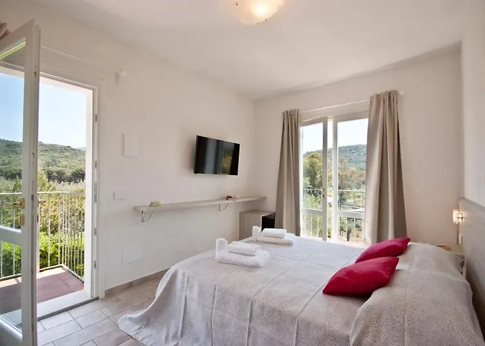 La Casa Degli Ulivi 4* פרוצ'ו